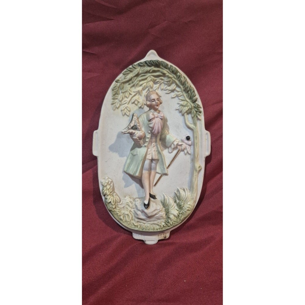 Vintage Chase Occupied Japan Colonial Man Ceramic Bisque Wall Plaque 1945-1952